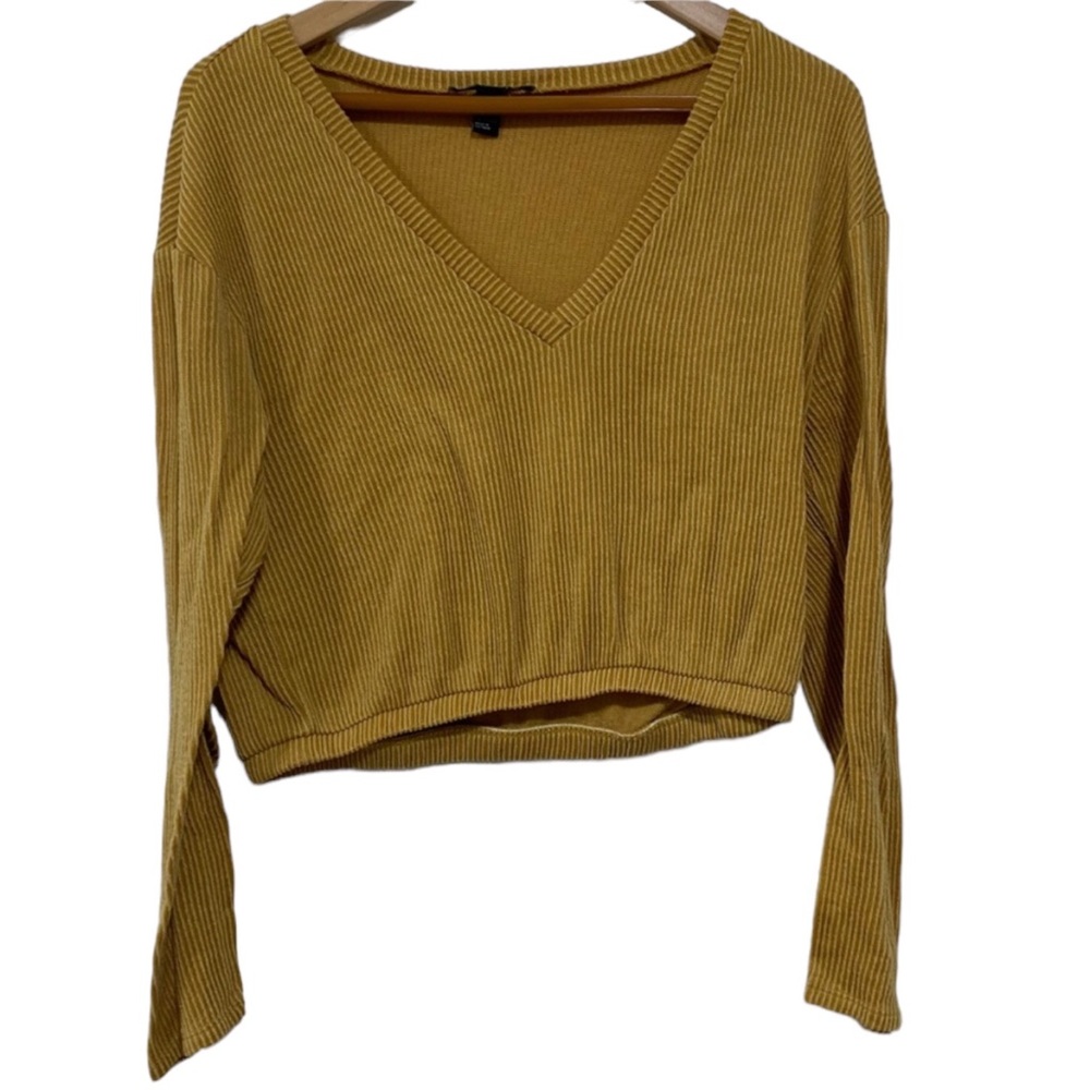 Forever 21 Mustard Yellow V Neck Long Sleeve Velvety Material Cropped To…